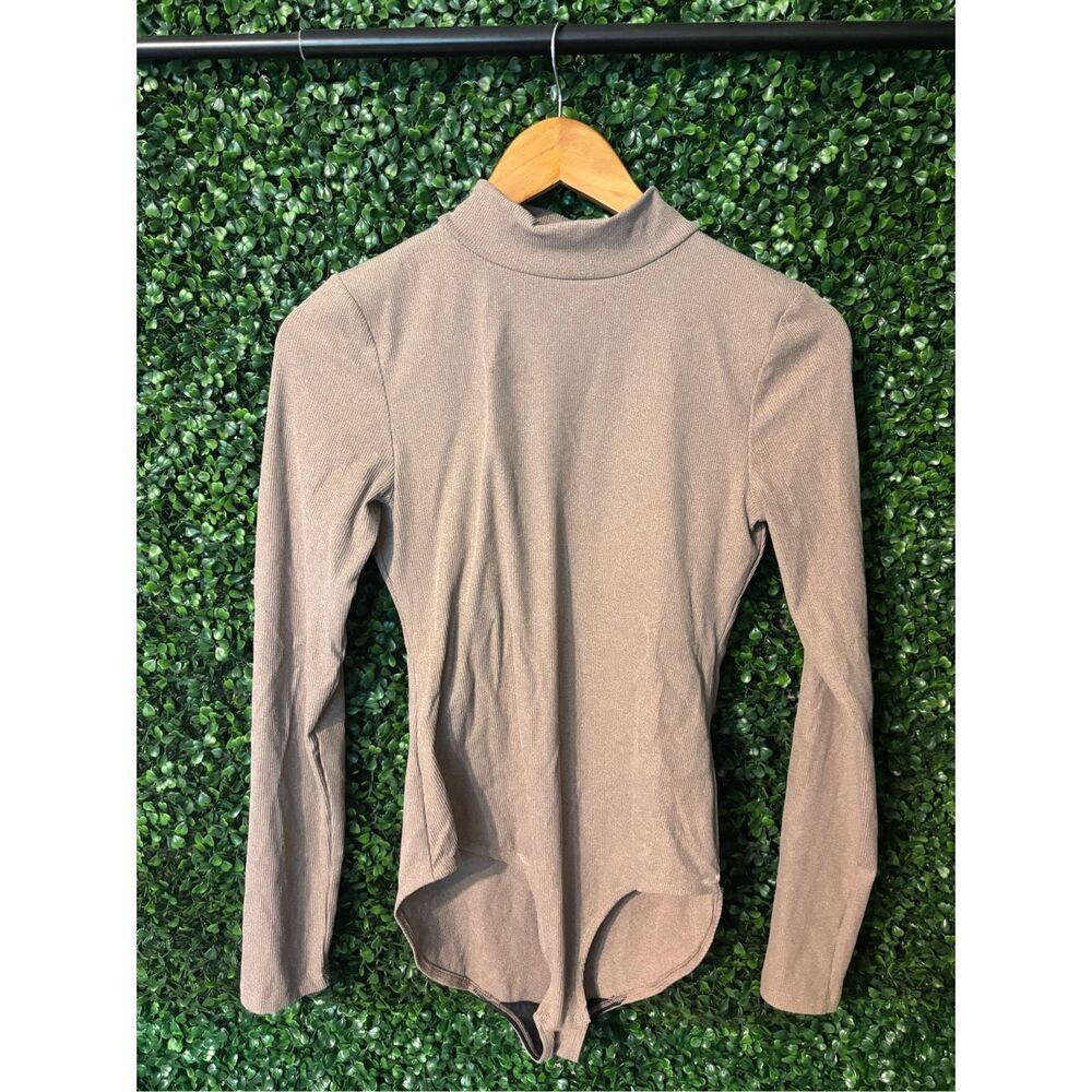 Girlfriend Collective Tan Mockneck Bodysuit Ribbed Stretchy Sz Large